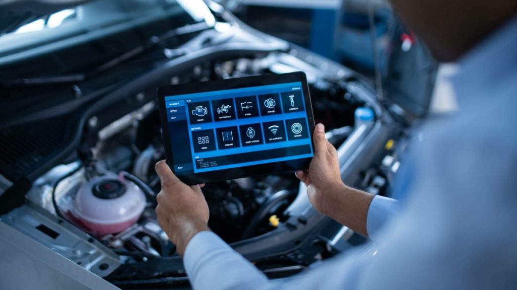 TCS deschide centru de inovație auto în România pentru vehicule autonome și conectate